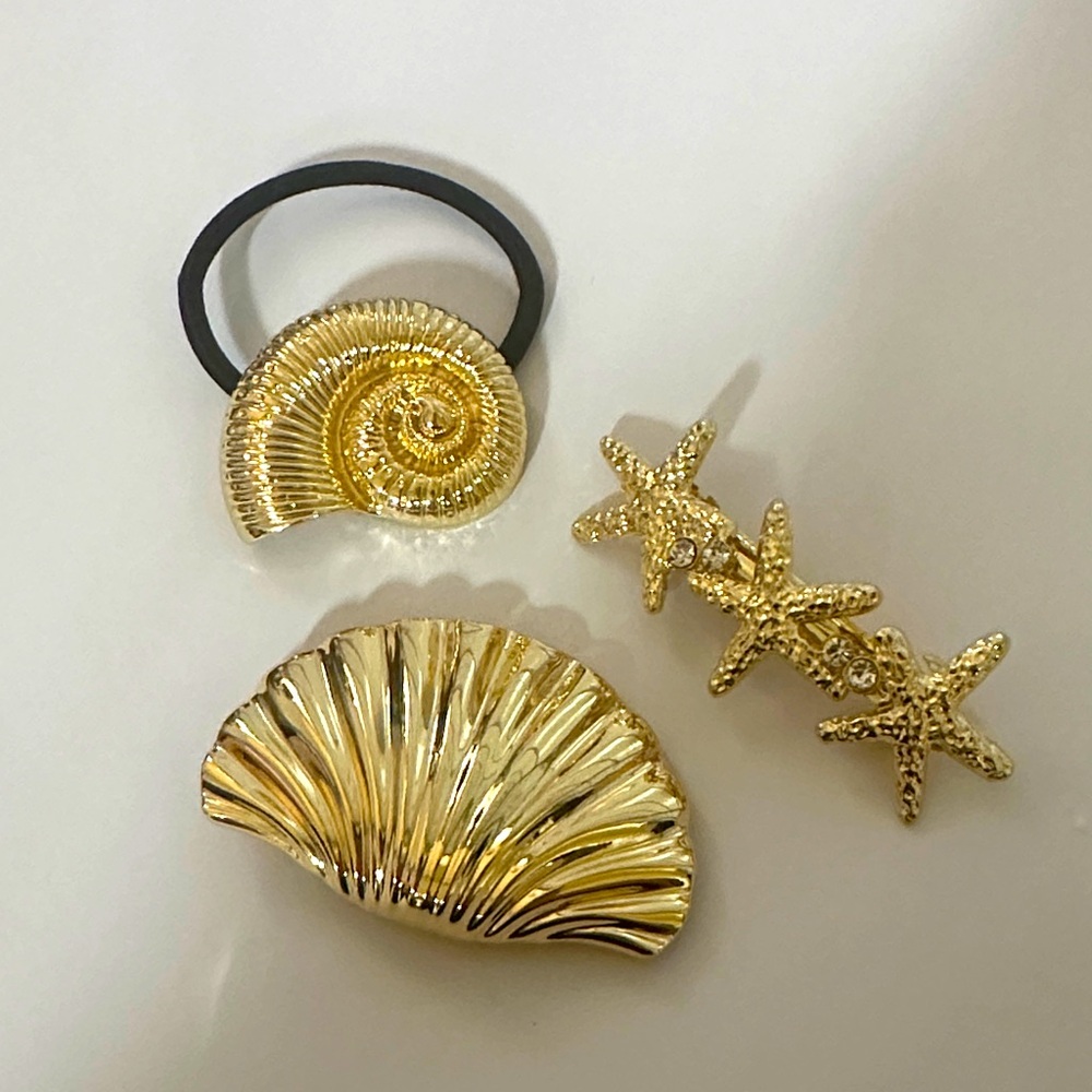 Set a three hair accessories
